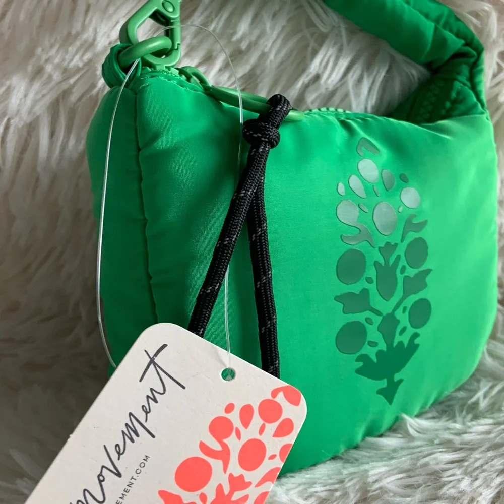 FP Movement ~ Micro Buti Pouch ~                                  * N W T * - Picture 11 of 13